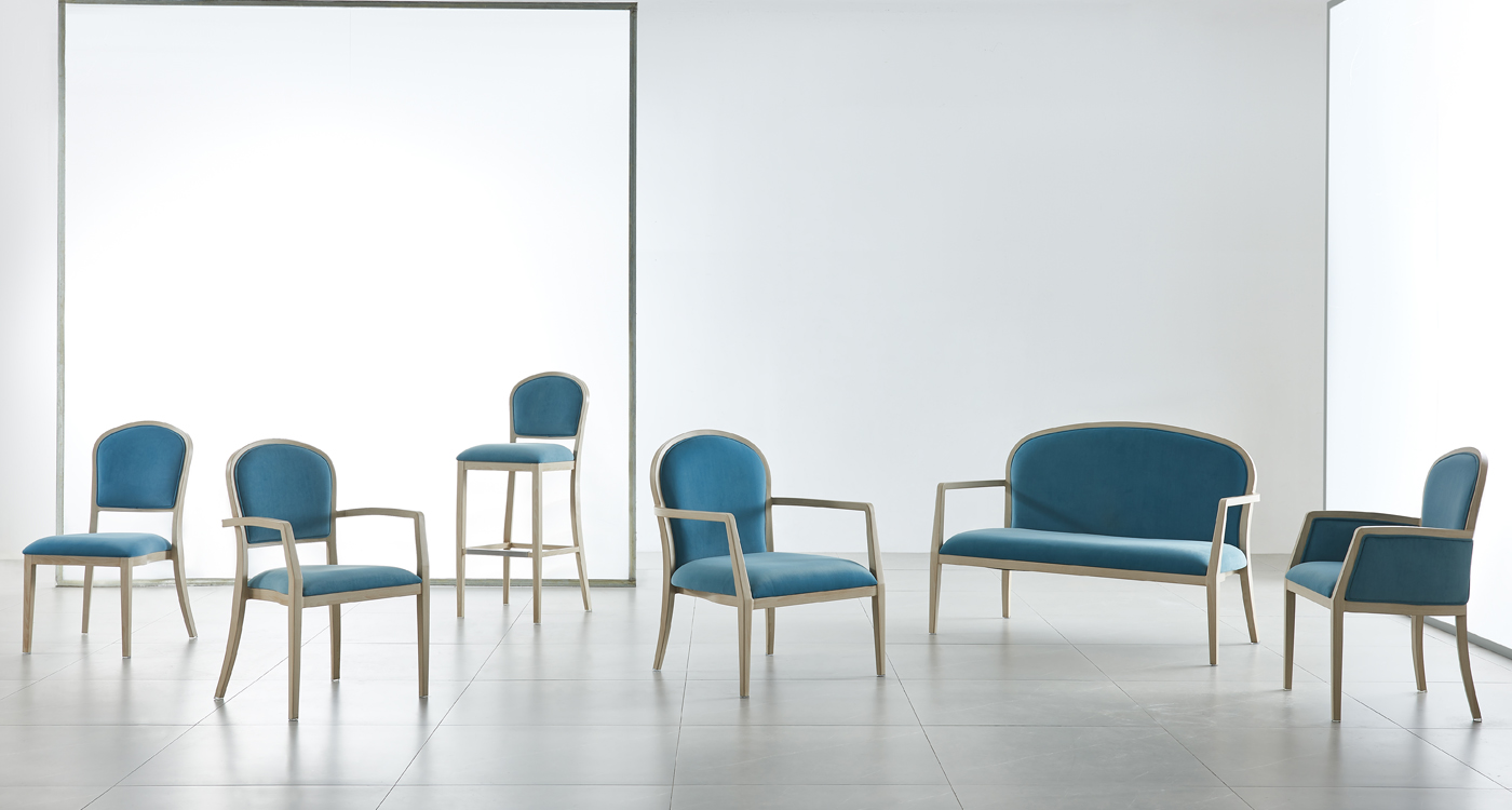 Elegant & Comfortable Aluminum Armchair YW5587